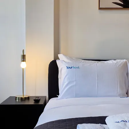 Open The Window And Feel The Historic Apartament