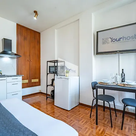 Open The Window And Feel The Historic * Porto